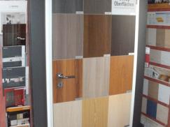Ausstellung: Farben für Innentüren 